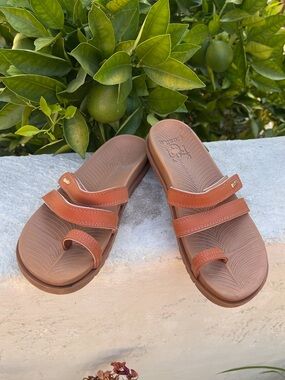 Kuailu toe loop slide sandals - Size 7